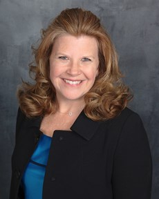 Kim Dunham Headshot